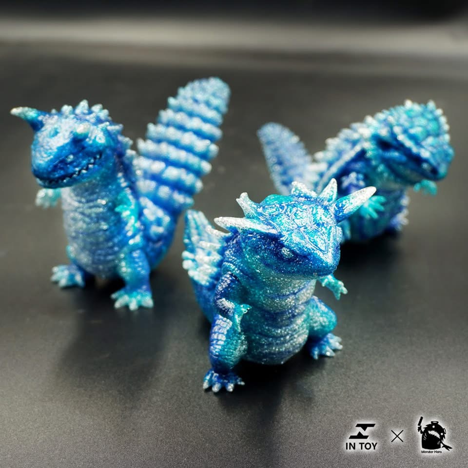 INTOY BLUE GLITTER Color Mini Monsters Sofubi Series