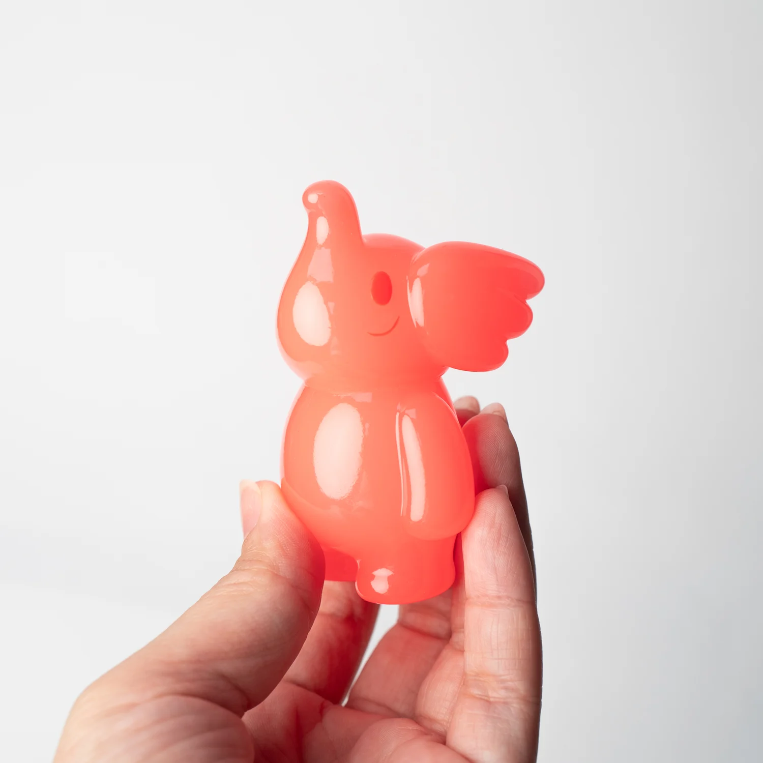 ELFIE 100% GLOW CHERRY EDITION