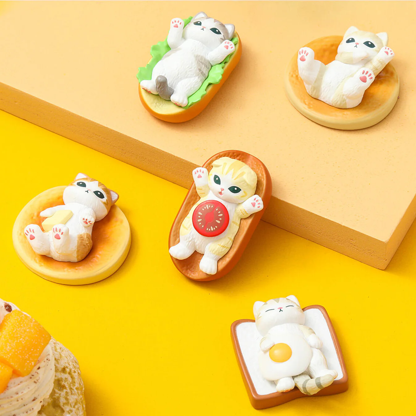 Mofusand Fat Series Mini Beans Figures