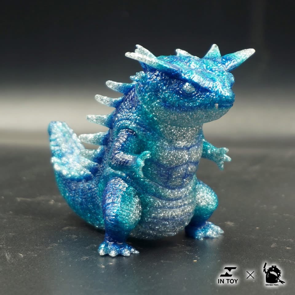 INTOY BLUE GLITTER Color Mini Monsters Sofubi Series