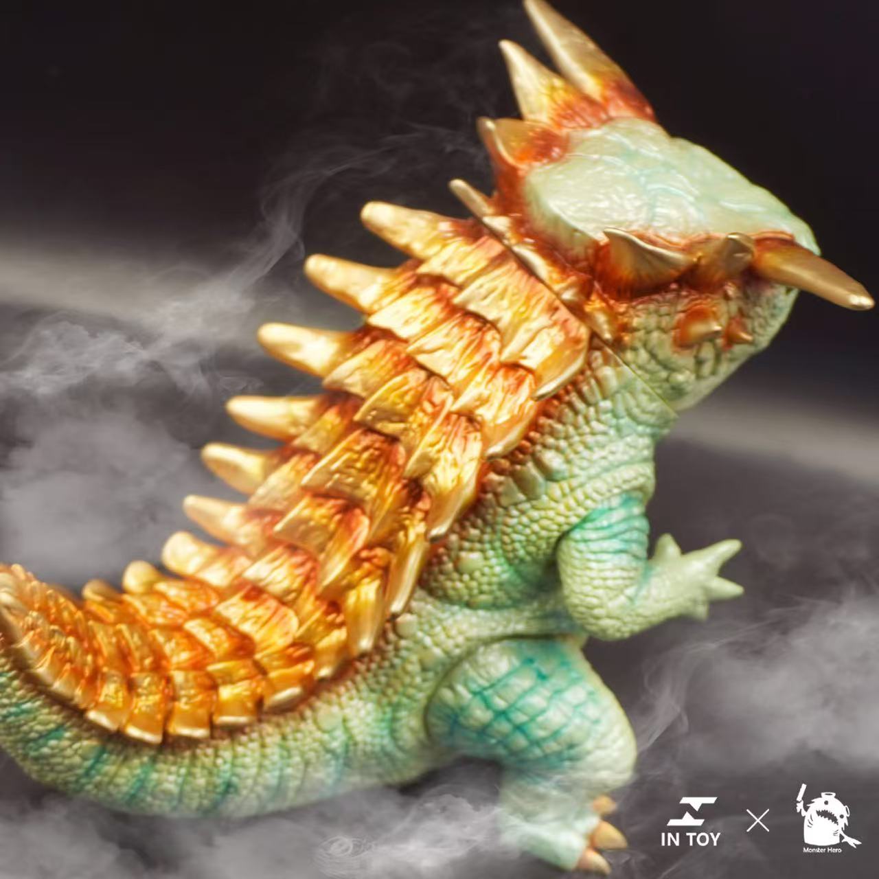 INTOY Salamander Super Beast Emerald green Ver