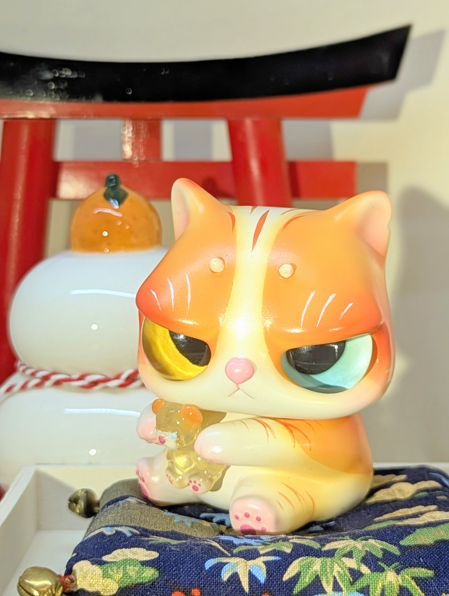 SHABON LEE - BIG ORANGE MIA