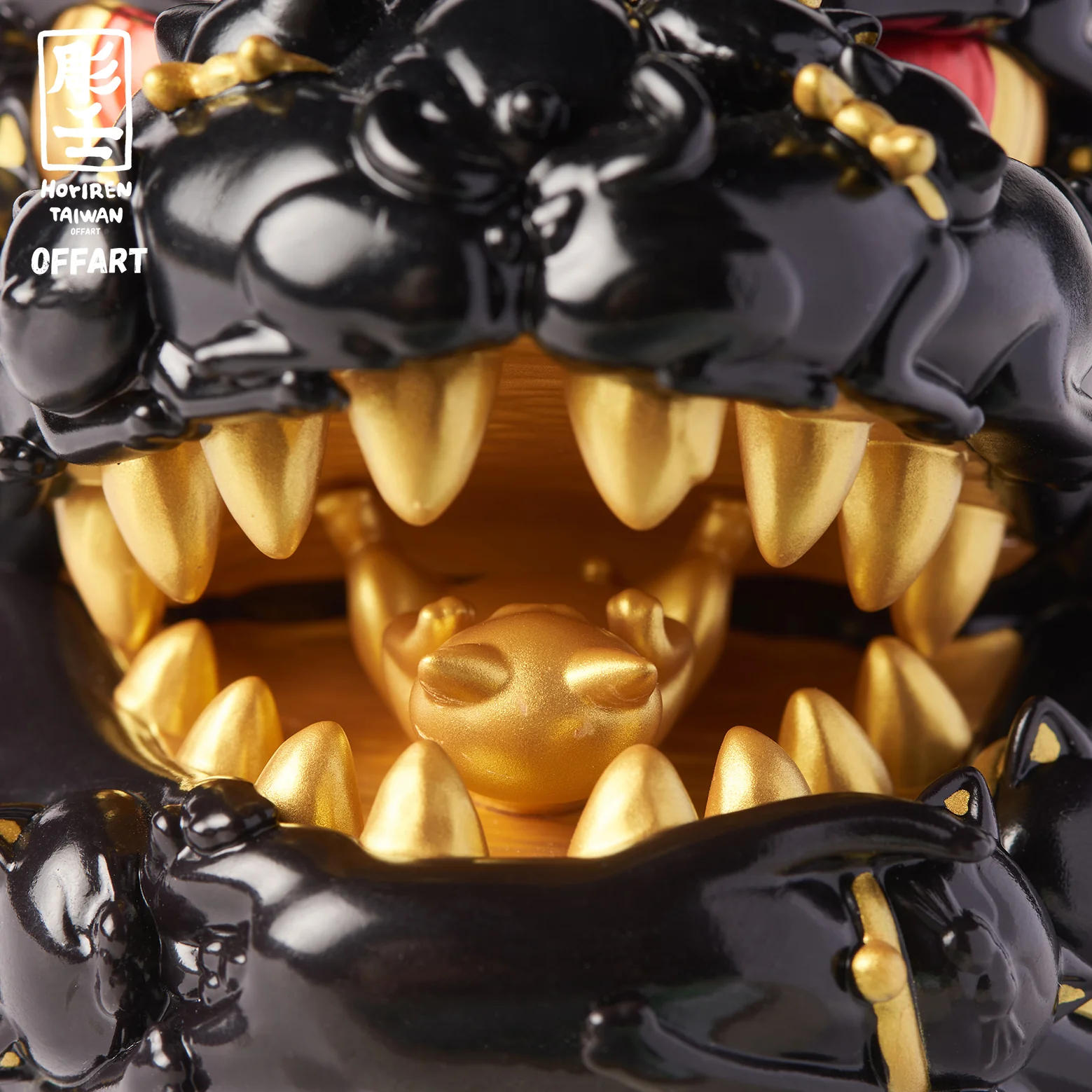 OFFART X HORIREN RED FLAME HUNDRED CATS MINI BLACK GOLD 