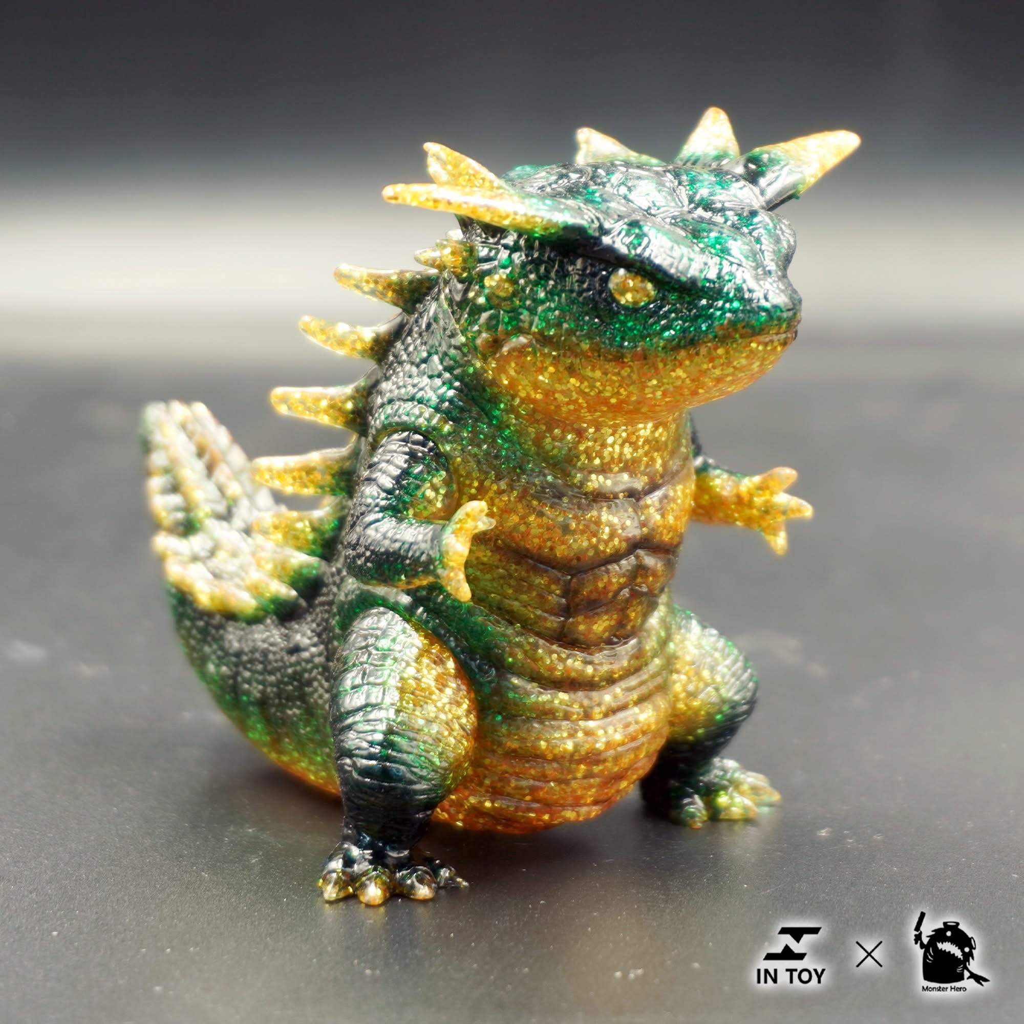 INTOY GREEN GLITTER Color Mini Monsters Sofubi Series