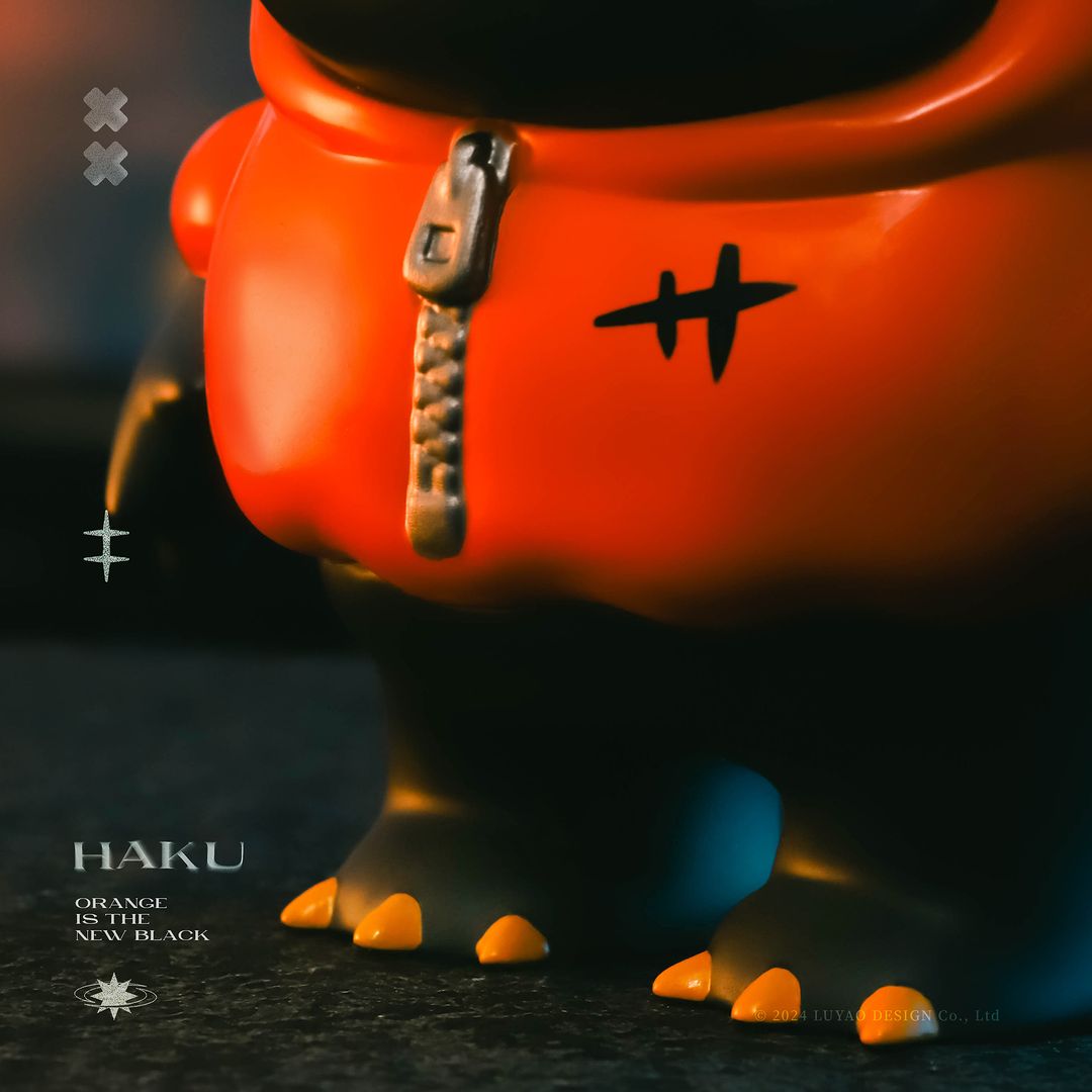 HAKU CLASSIC ORANGE AND BLACK