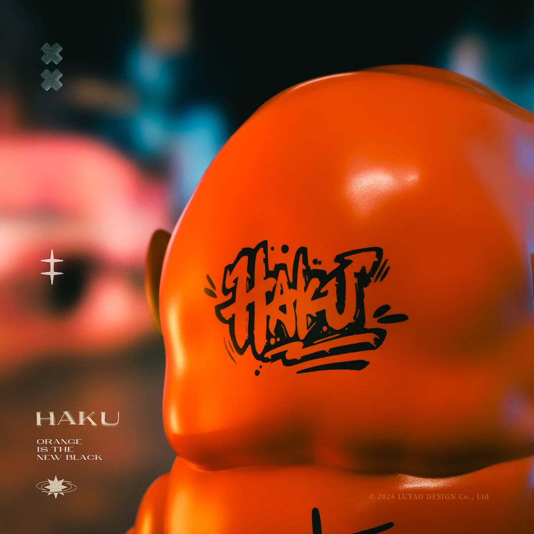 HAKU CLASSIC ORANGE AND BLACK
