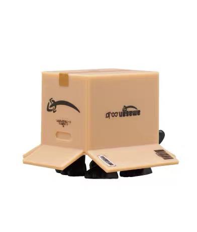 WALKING CARDBOARD CAT