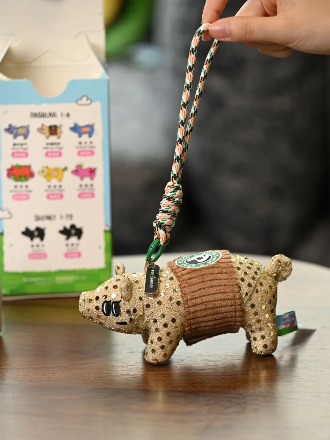 POP SUNDAY SUNDAY Farm Smell