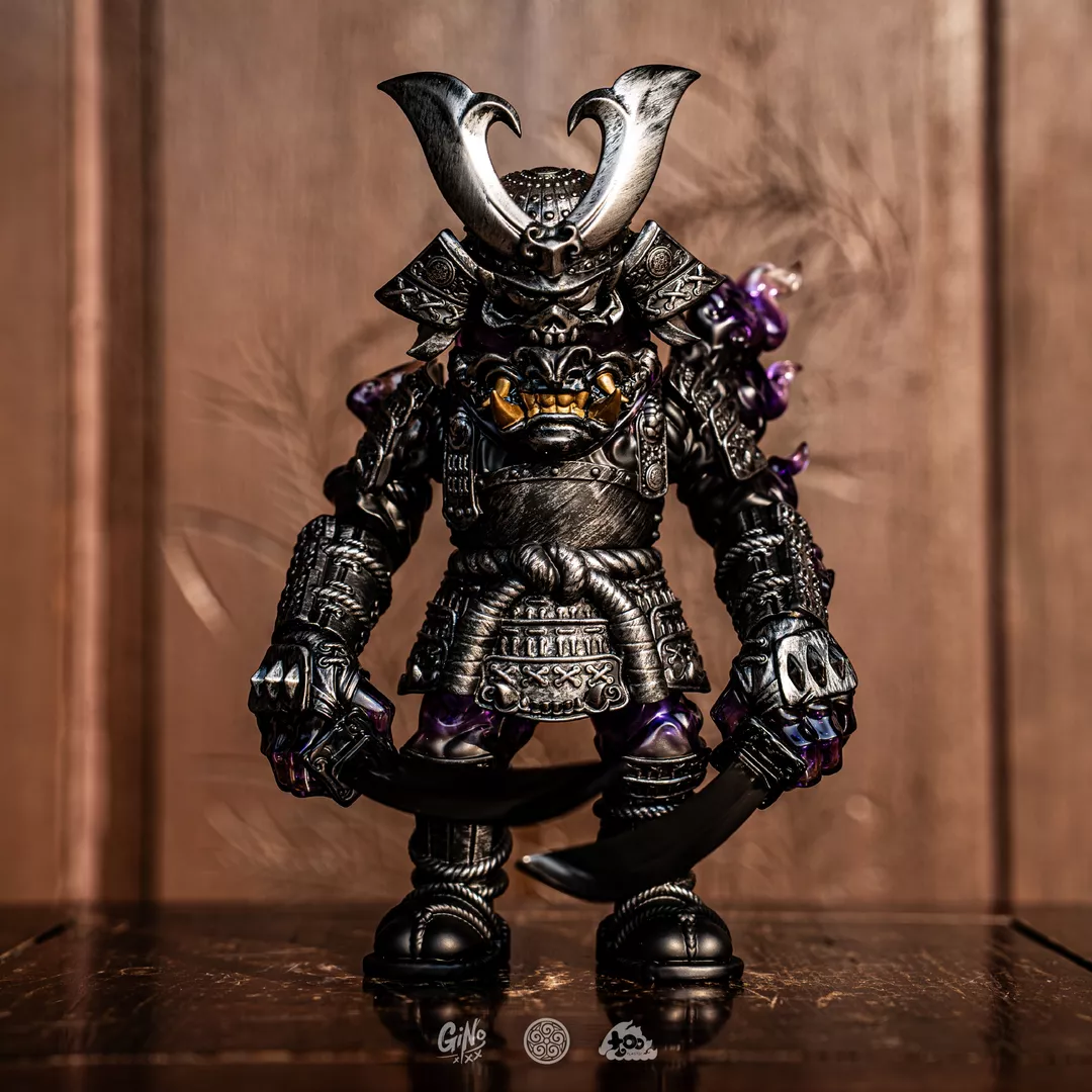 (PRE-ORDER) TOOPLASTIC- GHOST ARMOUR