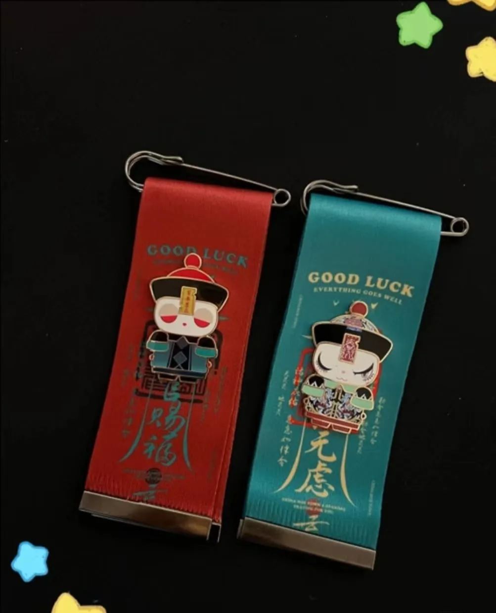 ZOMBIE PARTY BADGE BLIND PACK