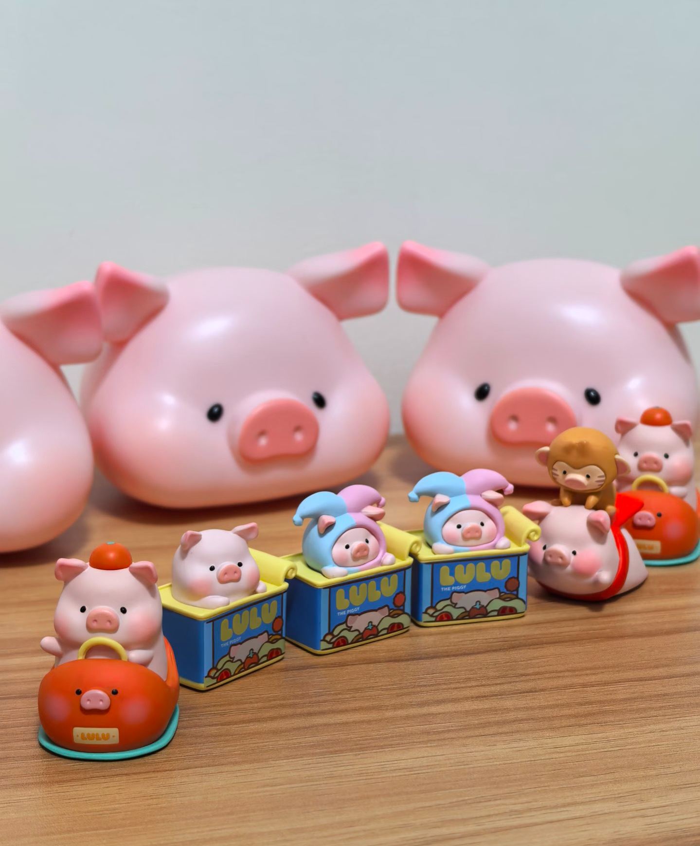 LULU THE PIGGY HIPPER FIGURE