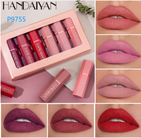  P9755   Lipstick