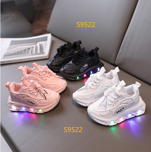  S9522    Shoes