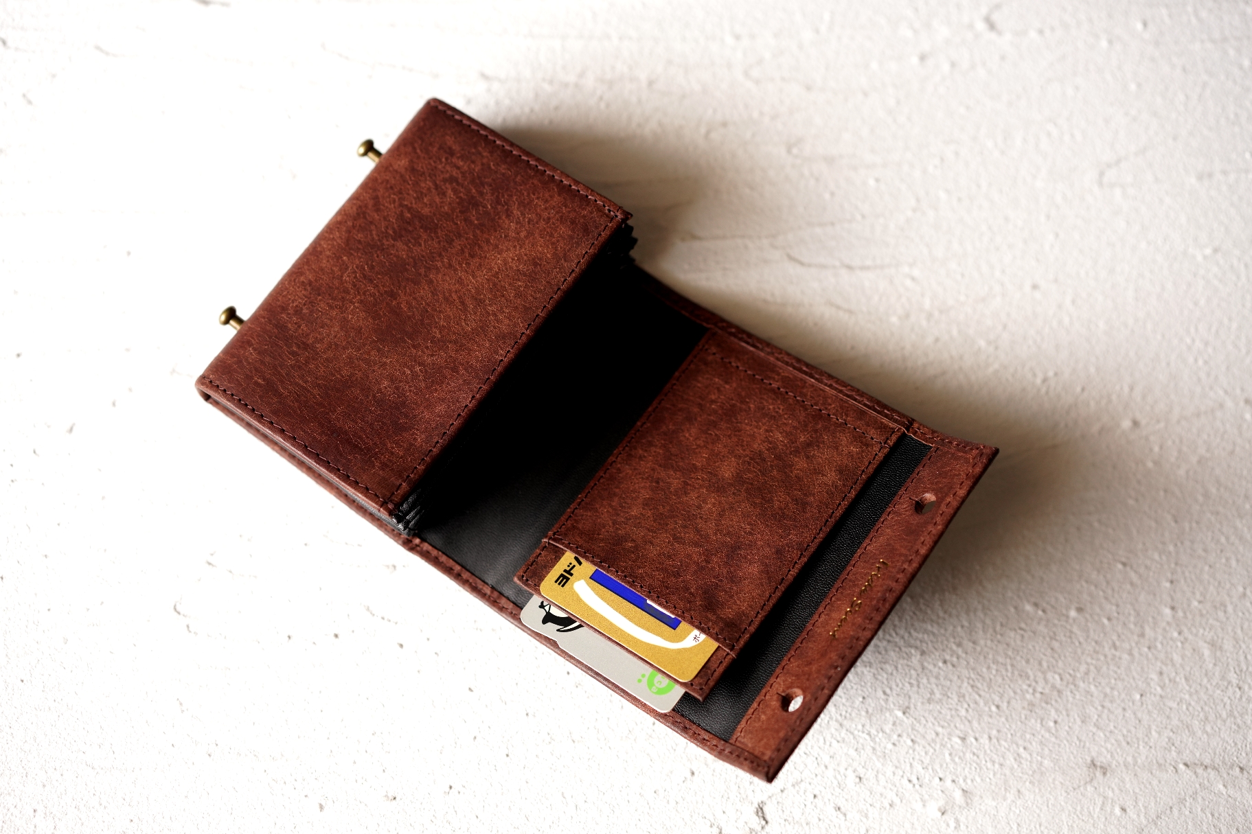 （これは模倣品）m+ 財布 エムピウの二つ折り財布 millefoglie P25 ミッレフォッリエ2 箱型の小銭入れ pueblo