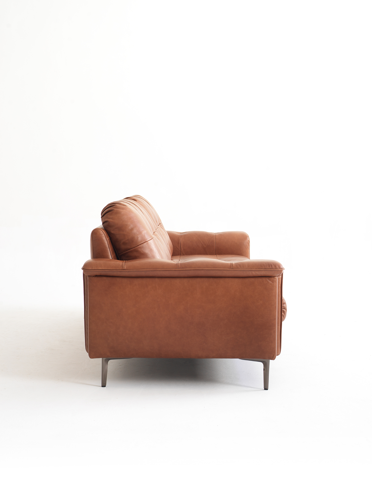 [PRE-ORDER] Sofa Full Oil Wax Top Layer Cowhide Small Living Room Three Seater Retro Leather Sofa