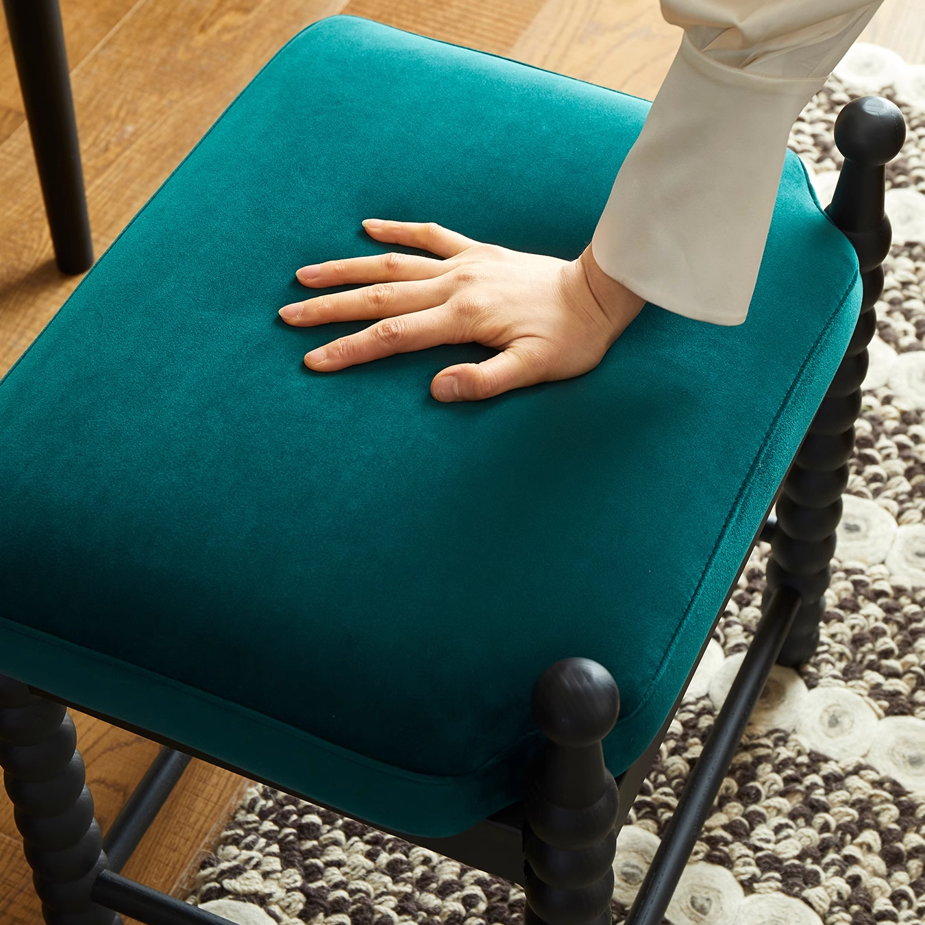 [PRE-ORDER] Annie's French Retro Style Solid Wood Dressing Stool