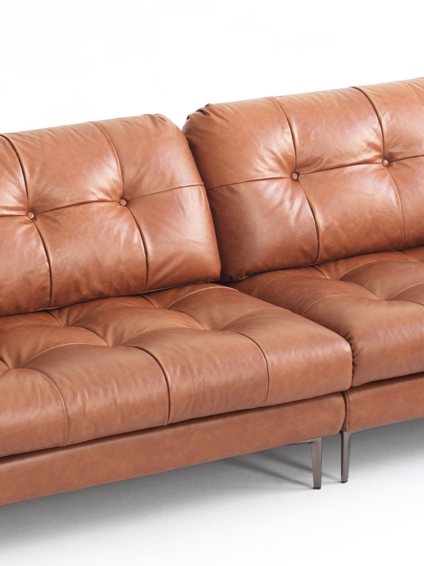 [PRE-ORDER] Sofa Full Oil Wax Top Layer Cowhide Small Living Room Three Seater Retro Leather Sofa