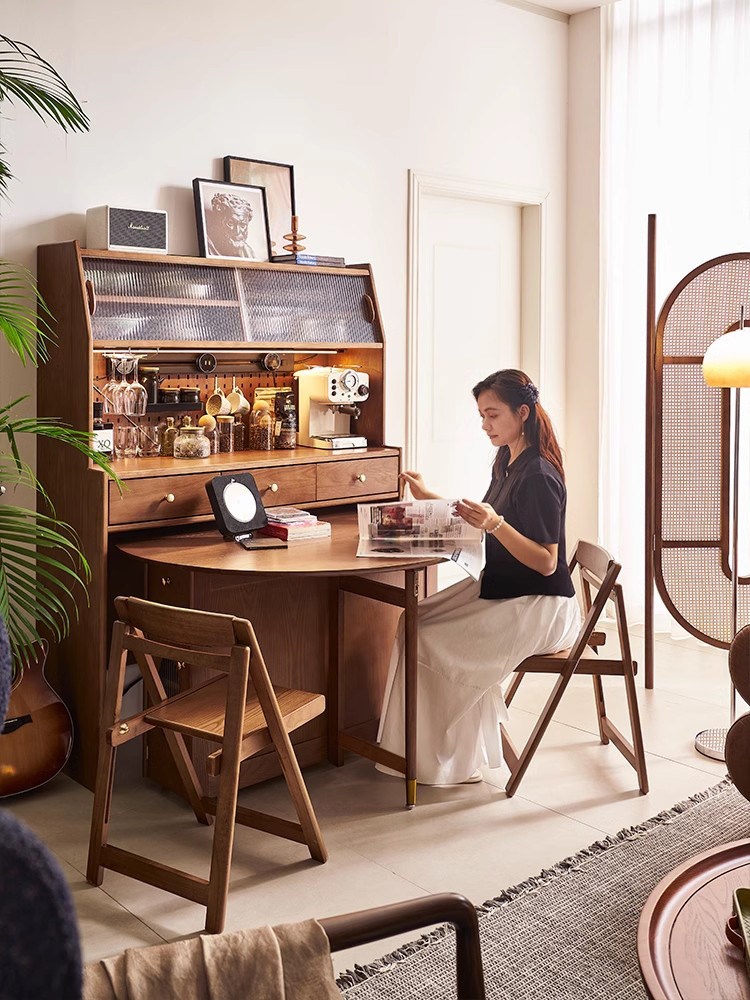 [PRE-ORDER] Compact Dining Table Solid Wood Household Round DiningTable.