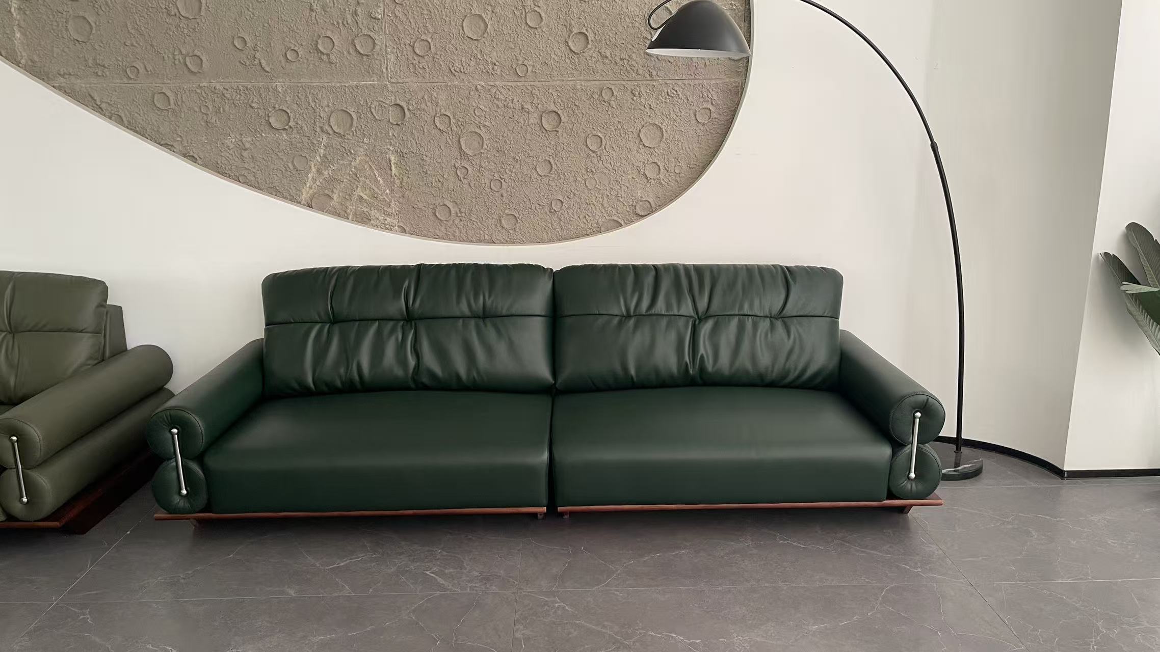 Italian minimalist style high-end living room solid wood sofa