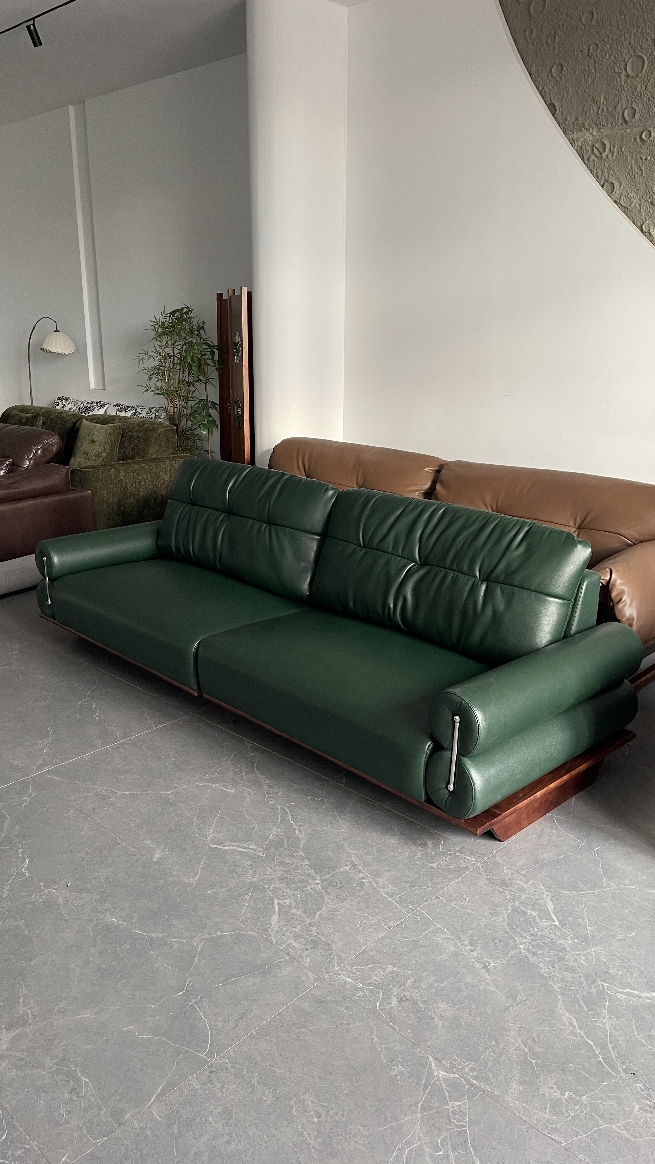 Italian minimalist style high-end living room solid wood sofa