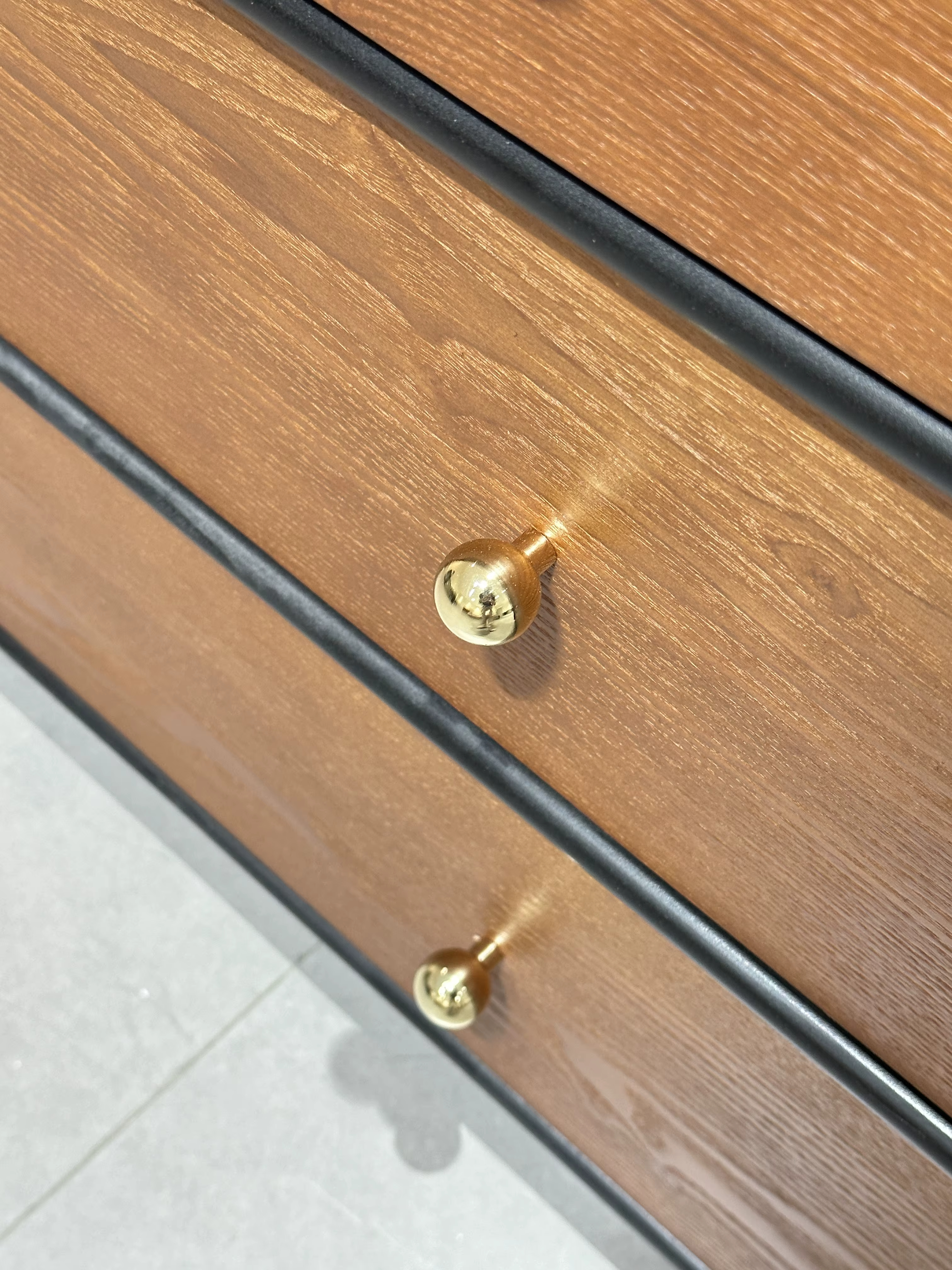 [PRE-ORDER] Vanity Table + 6-Drawer Chest – Black & Wood-Tone Storage Dresser, Modern Bedroom Organizer