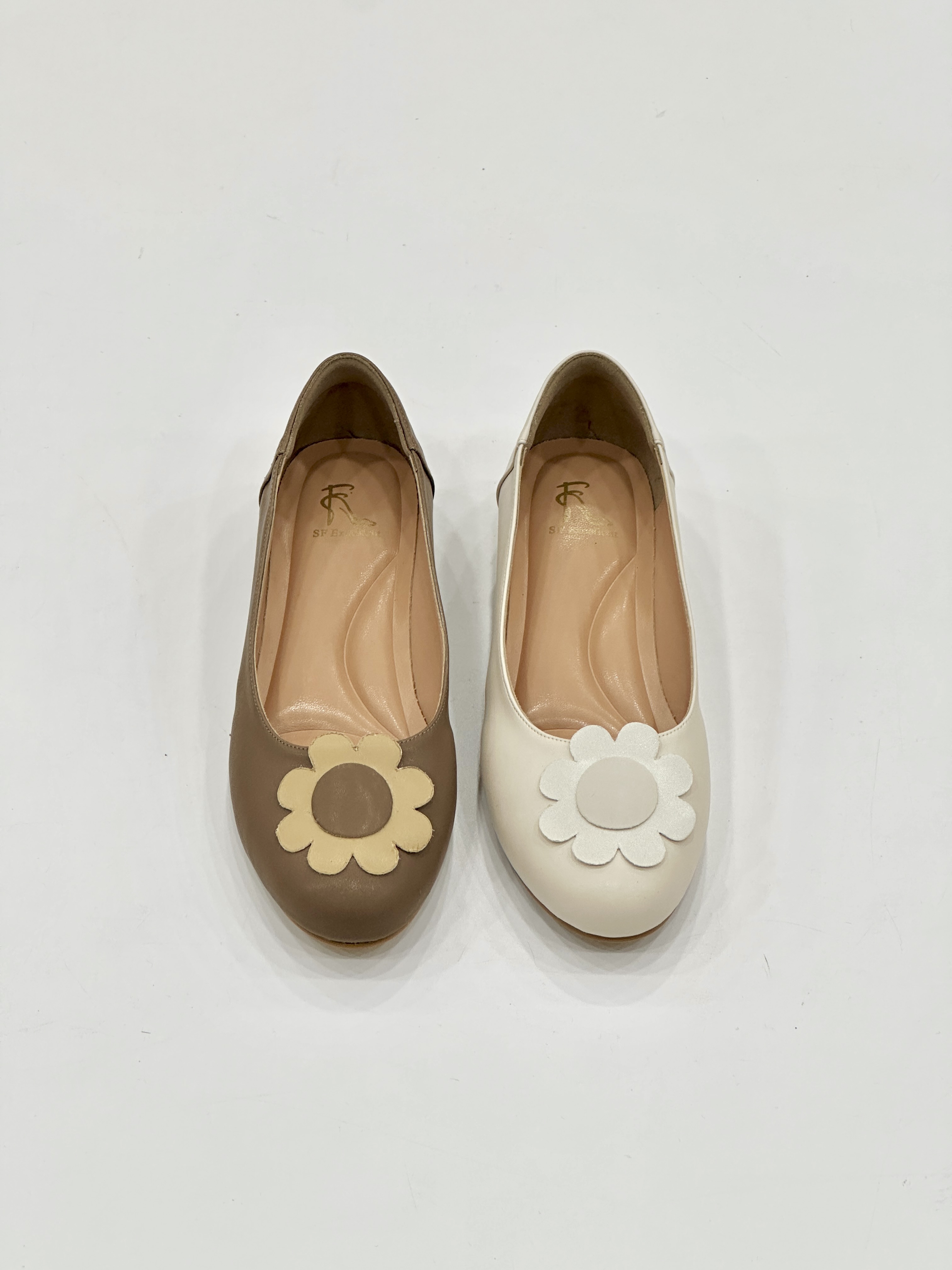Ballerin Round Toe Flats
