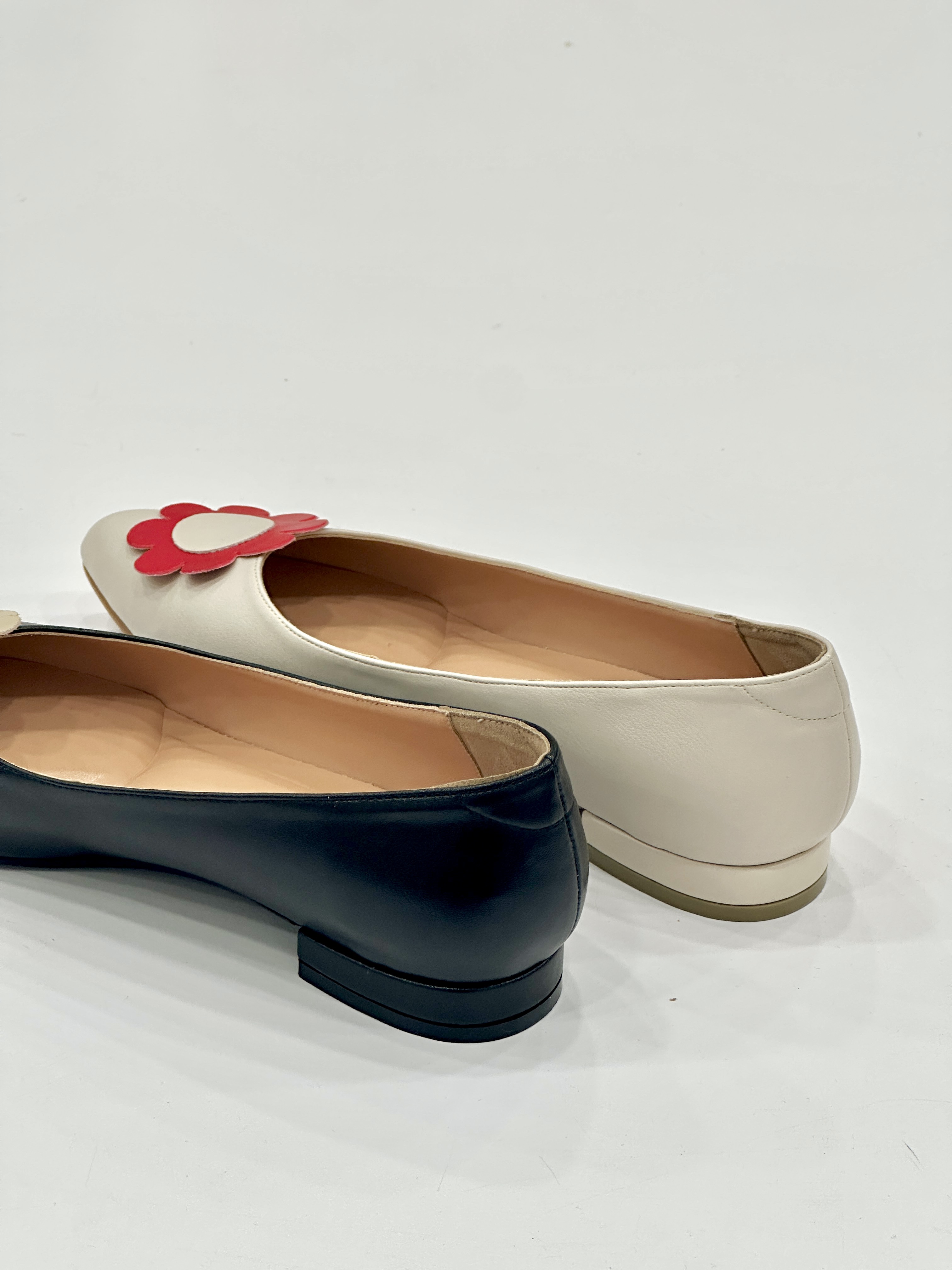 Ashima Pointed Flats