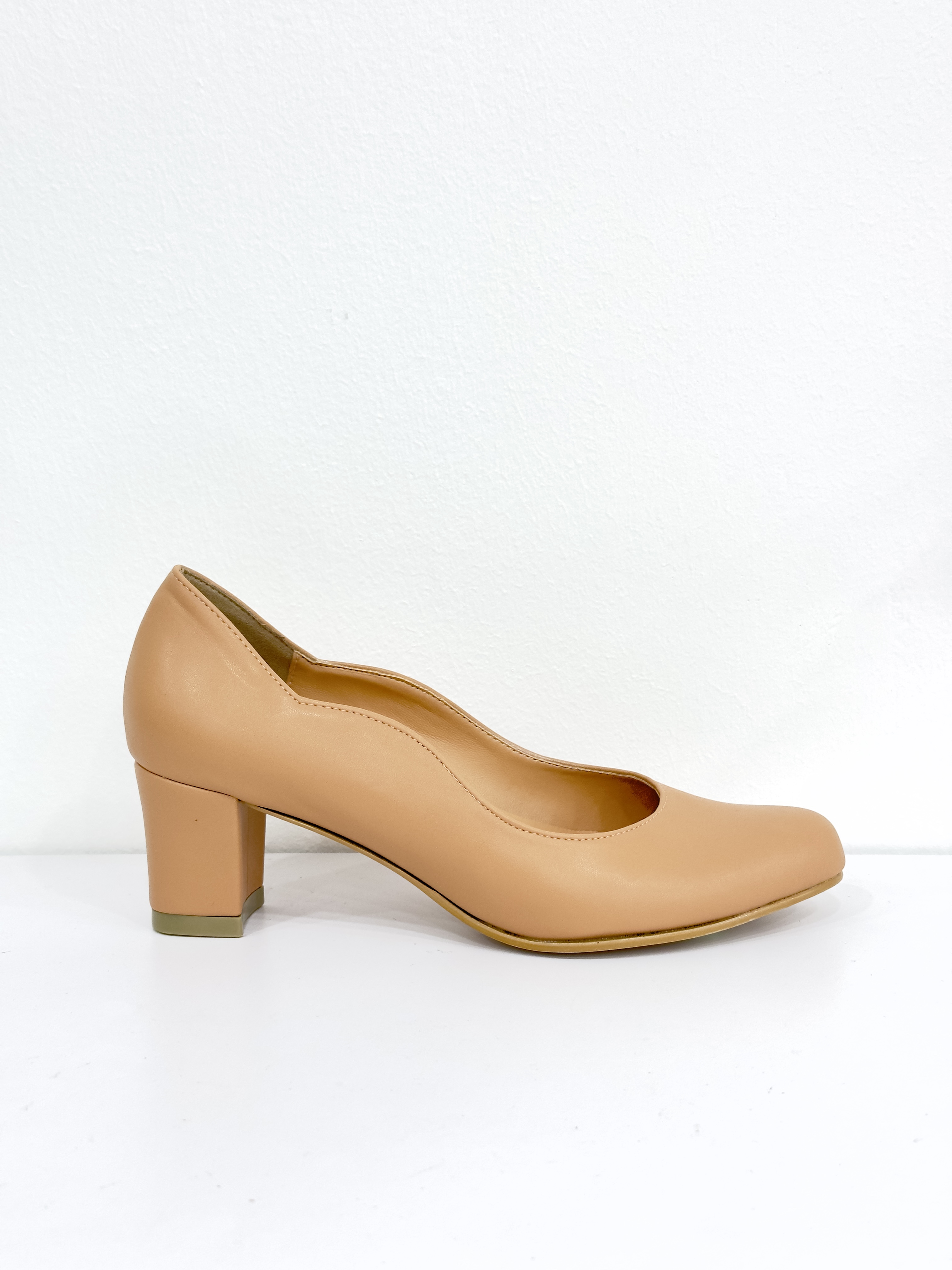 Ady Round Toe Heel Pumps