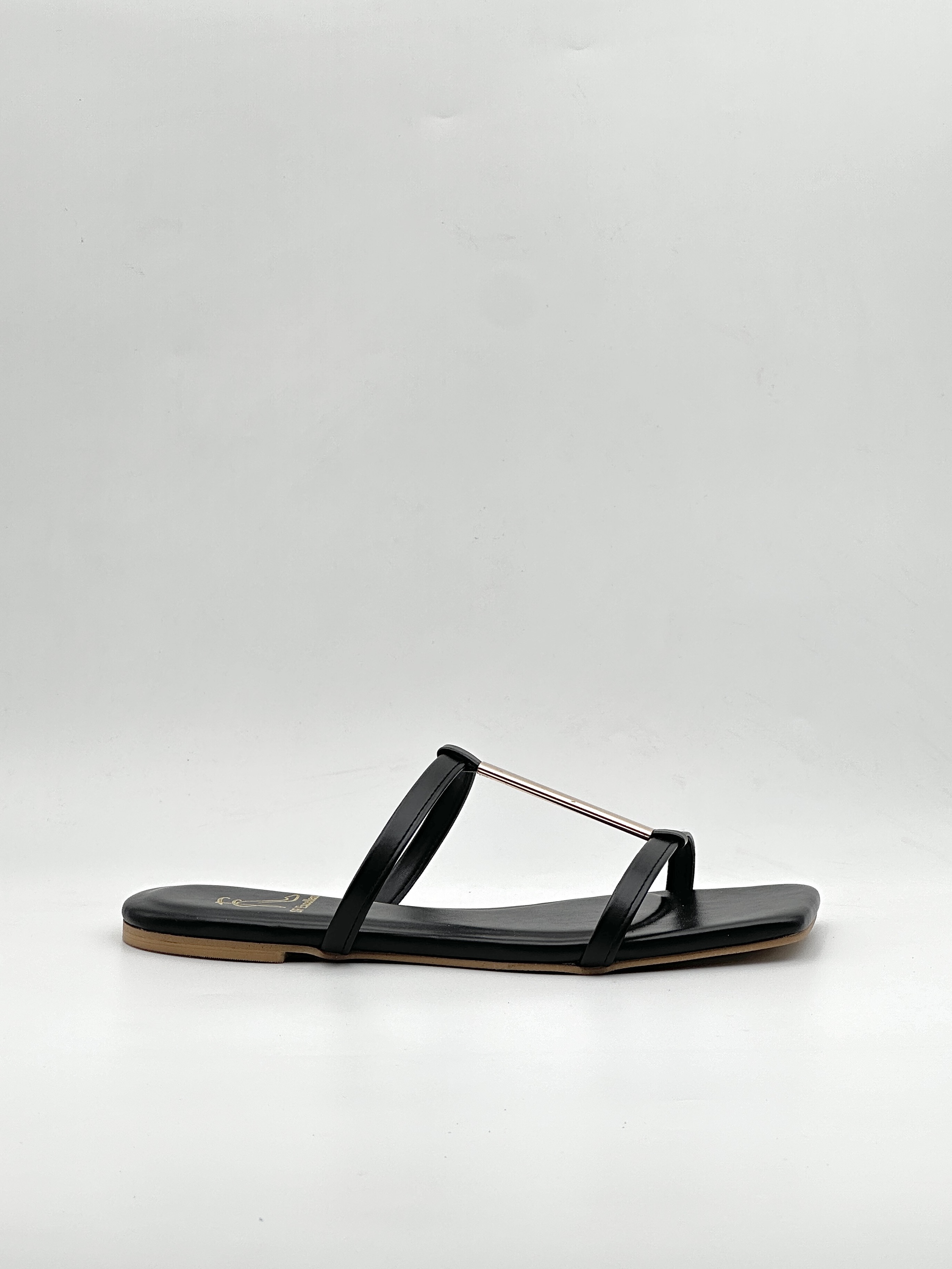 Fida Flat Sandals