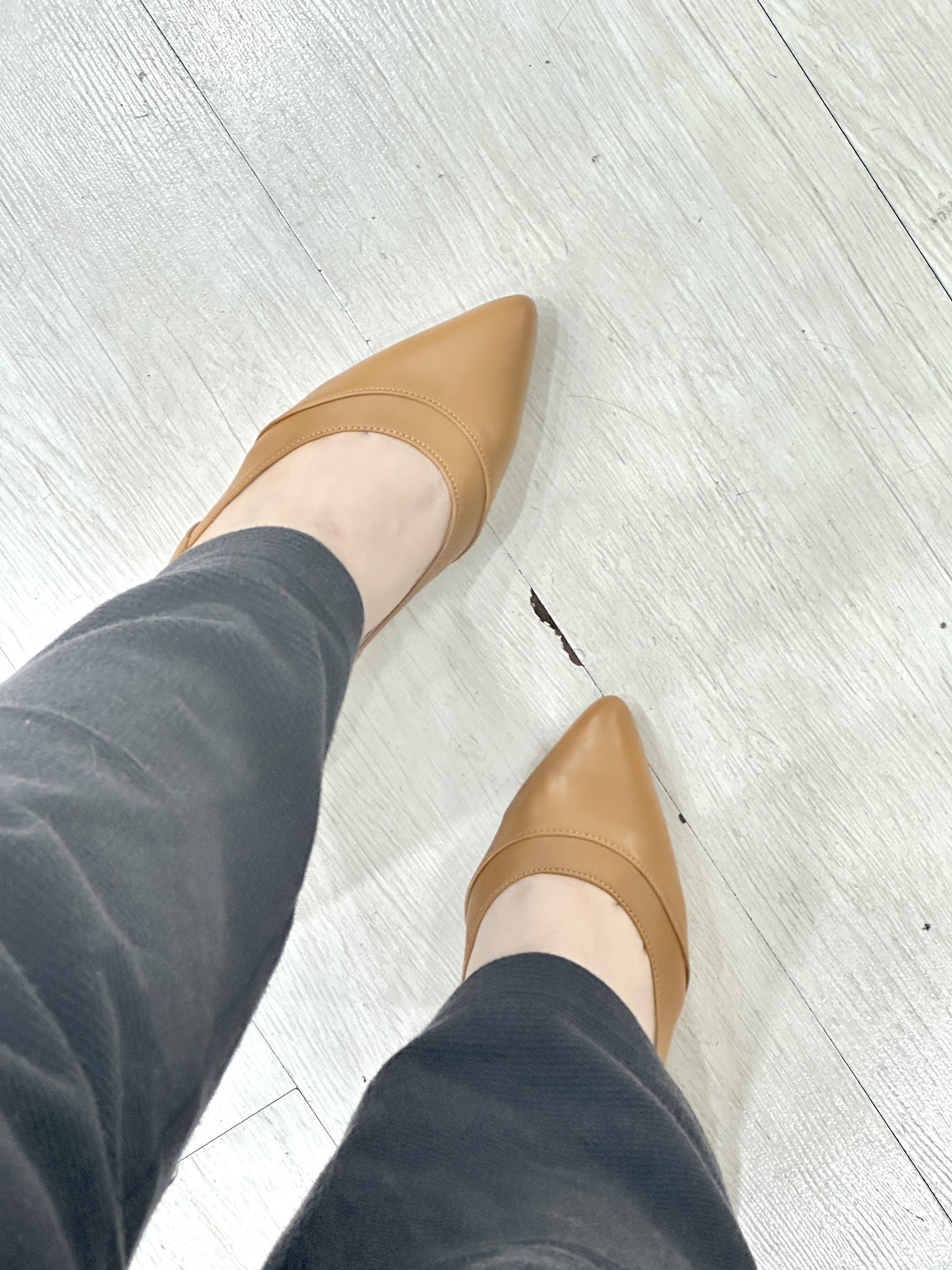 Loly Block Heel Pumps