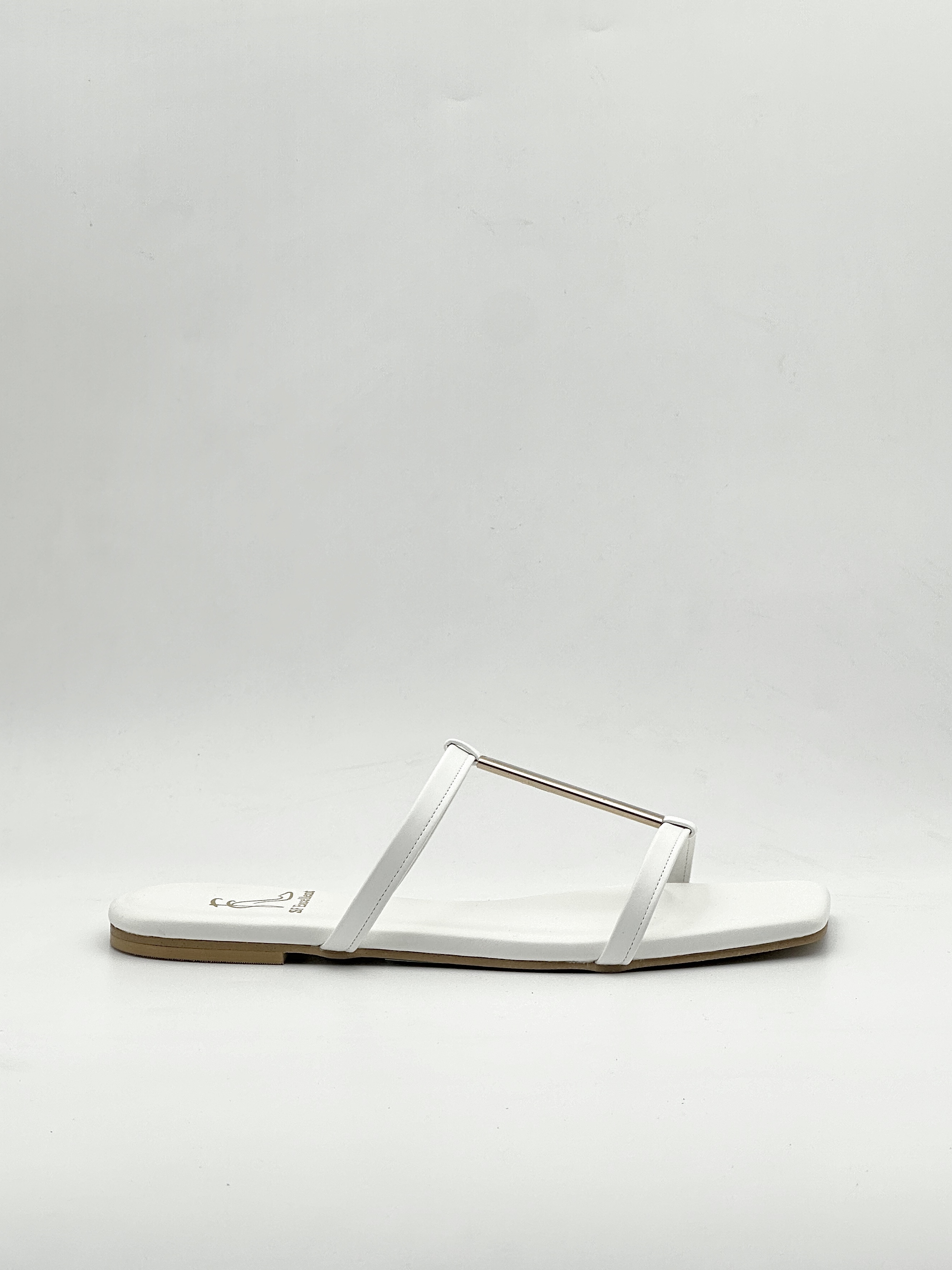 Fida Flat Sandals