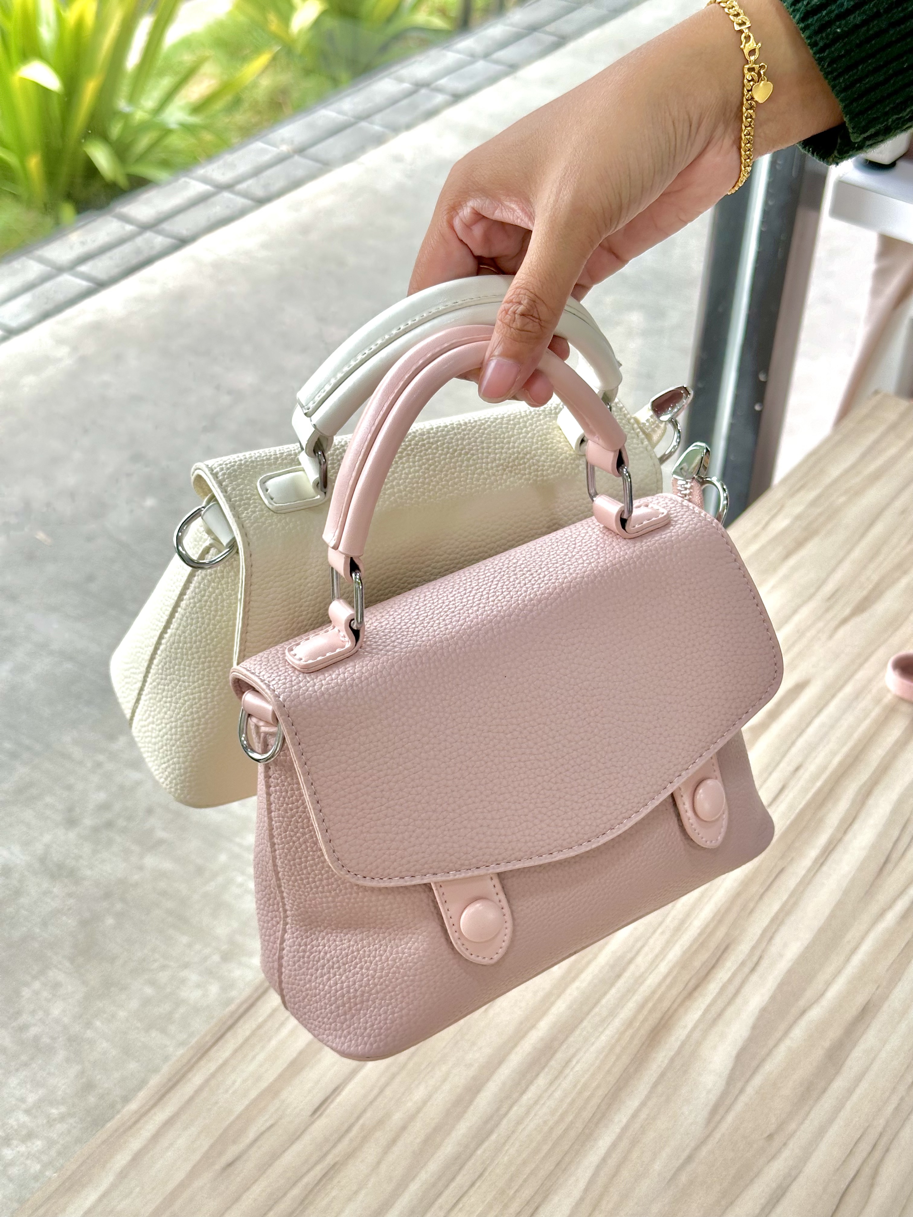 Tose Sling Bag