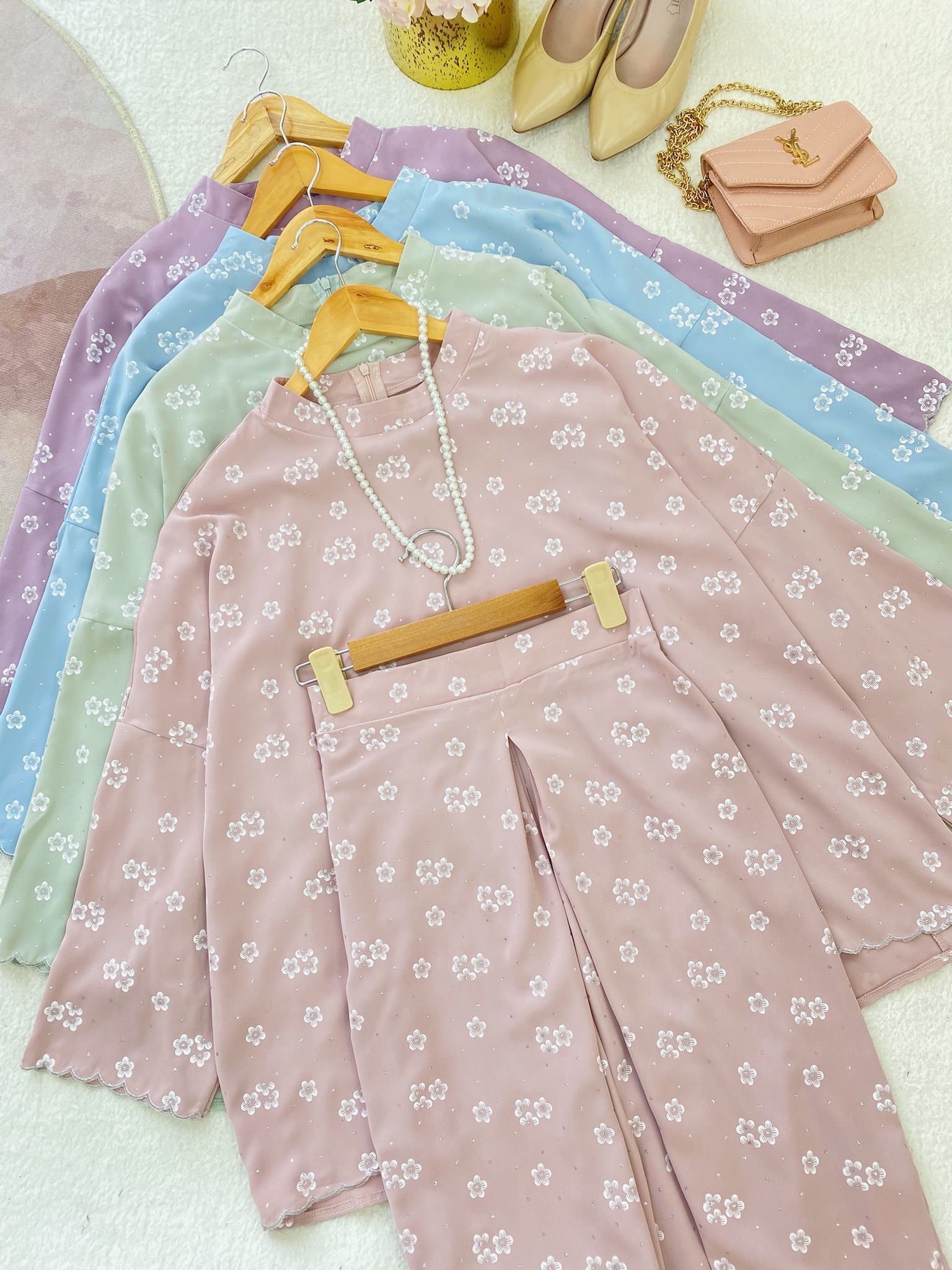 BAJU KURUNG DAN SET WEAR