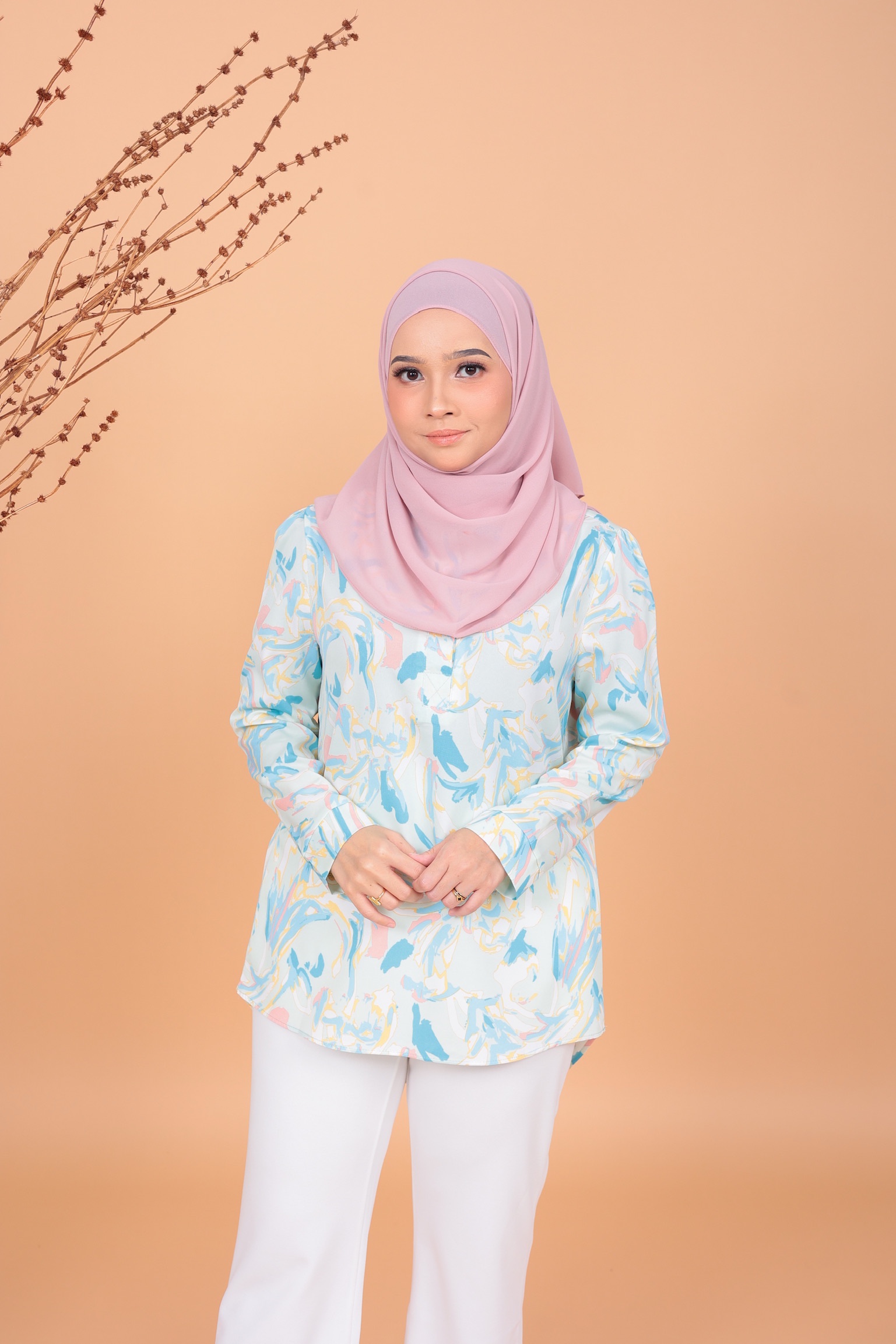 ESTELLA (4HELAI RM100)