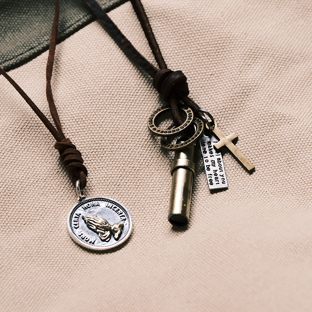 美式復古金屬求生哨子戰術戶外項鍊皮鏈露營吊墜配飾-Retro's Wear