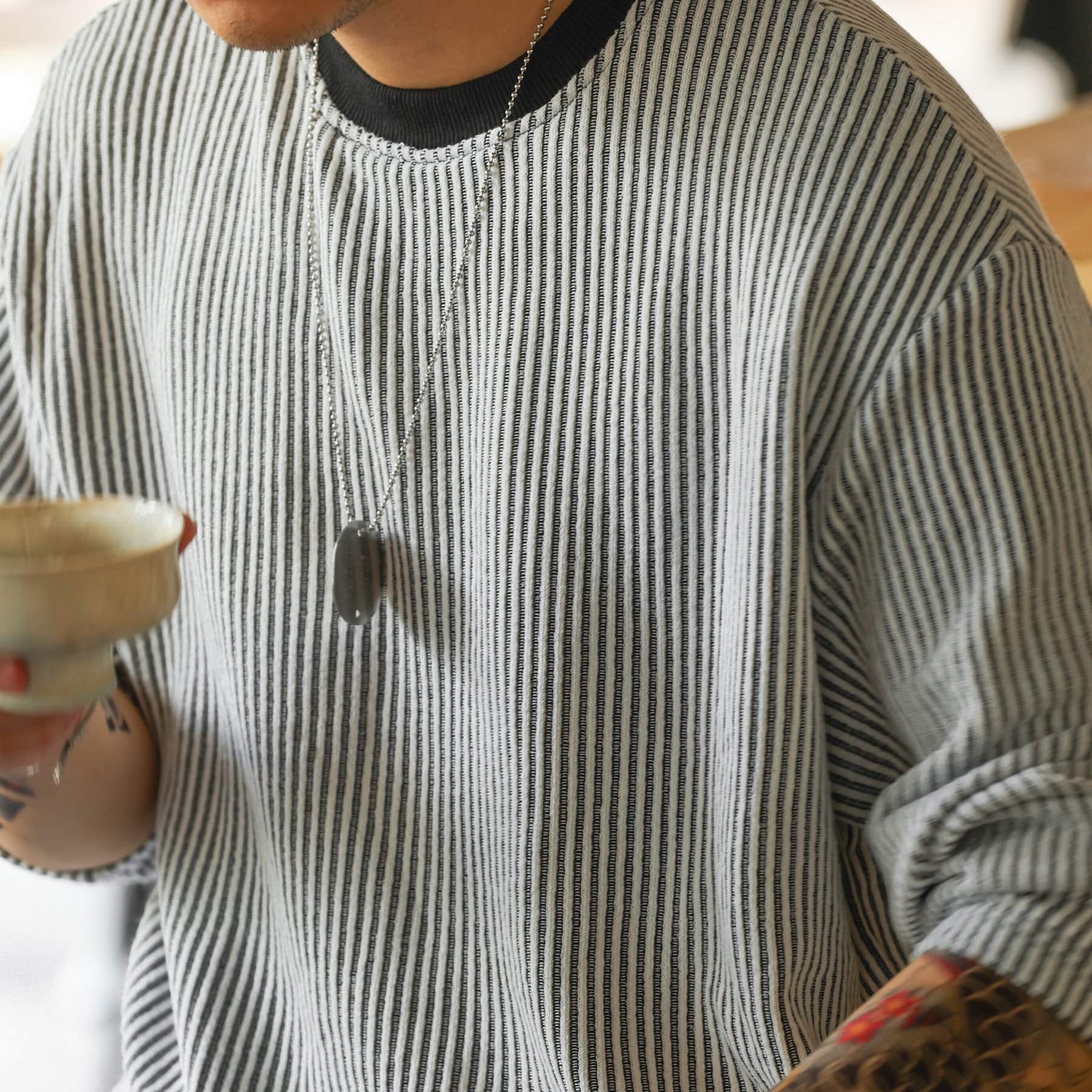 美式復古豎坑條肌理長袖T恤男撞色圓領慵懶感休閒上衣秋