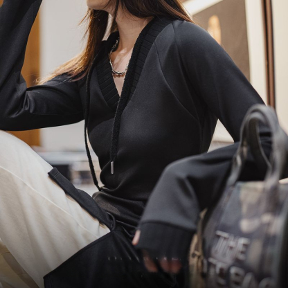 空氣層幂式包臀衛衣裙V領收腰純欲修身一步裙春連帽連衣裙女