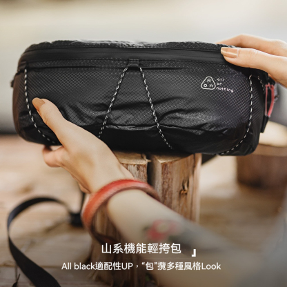 女士山系機能斜挎包戶外手機腰包機車黑色胸包騎行手拿包