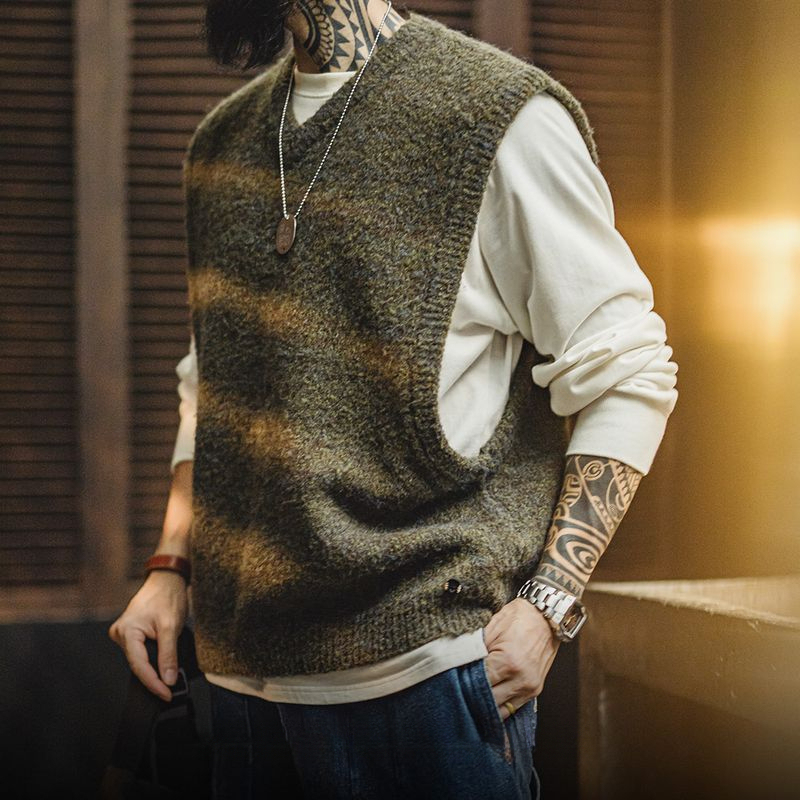 美式復古針織V領馬甲絨背心疊穿套頭保暖無袖坎肩男秋冬-Retro's Wear