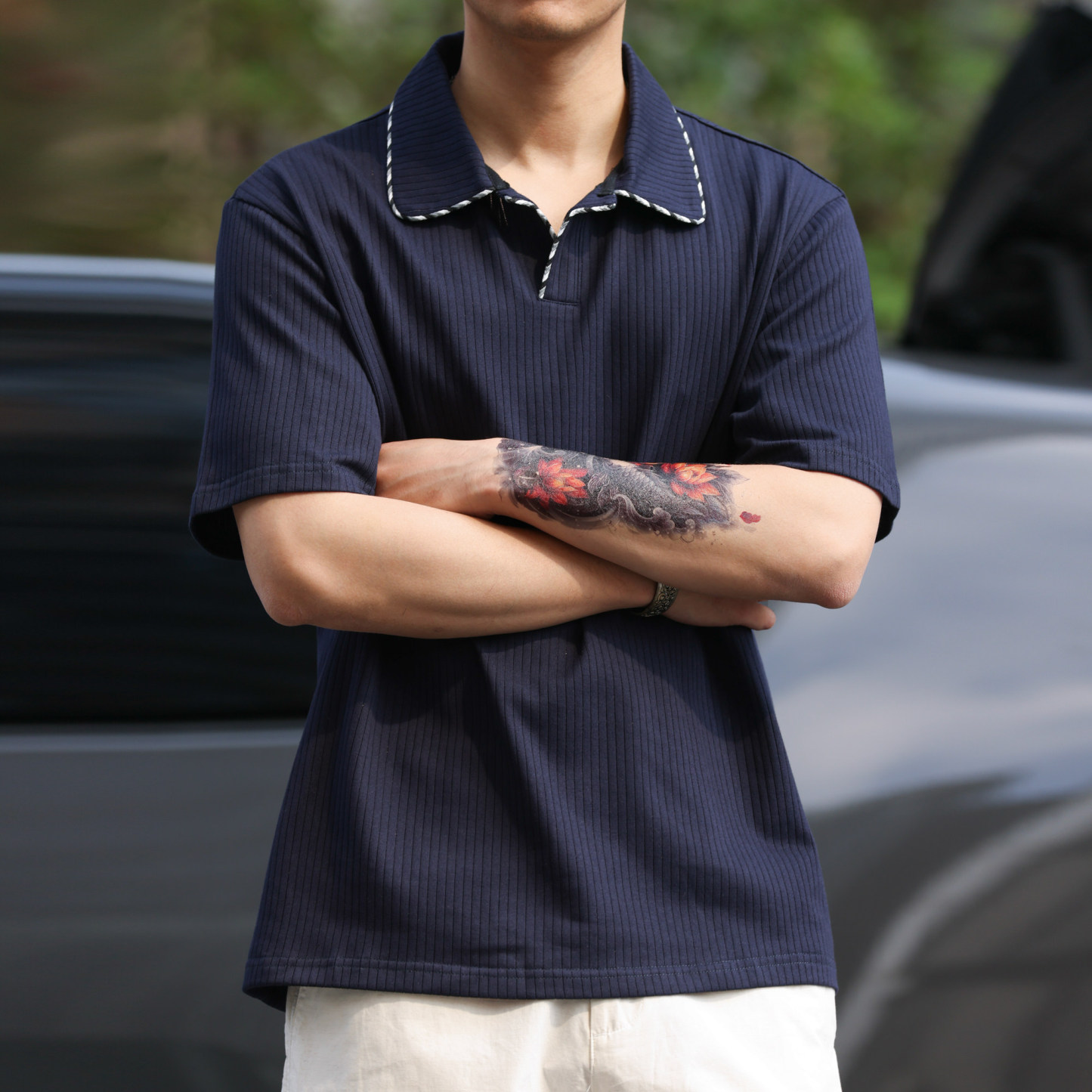 撞色包邊線小V領短袖T恤男士老錢風復古肌理感POLO衫夏