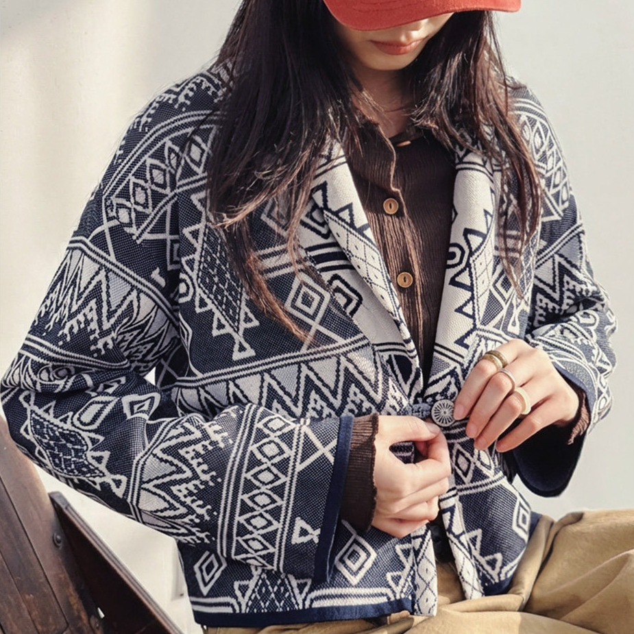 復古納瓦霍西裝翻V領老錢風提花針織毛衣開衫薄短款外套女春