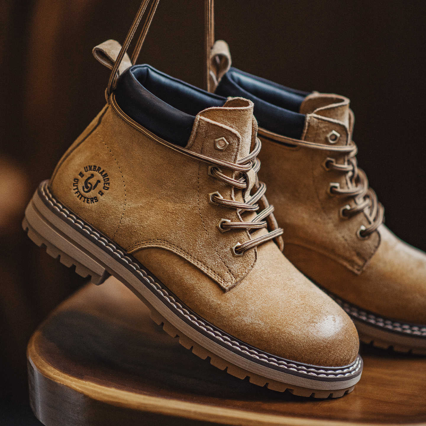 大黃靴秋季2025新款男士休閒中幫馬丁靴子戶外美式復古工裝靴