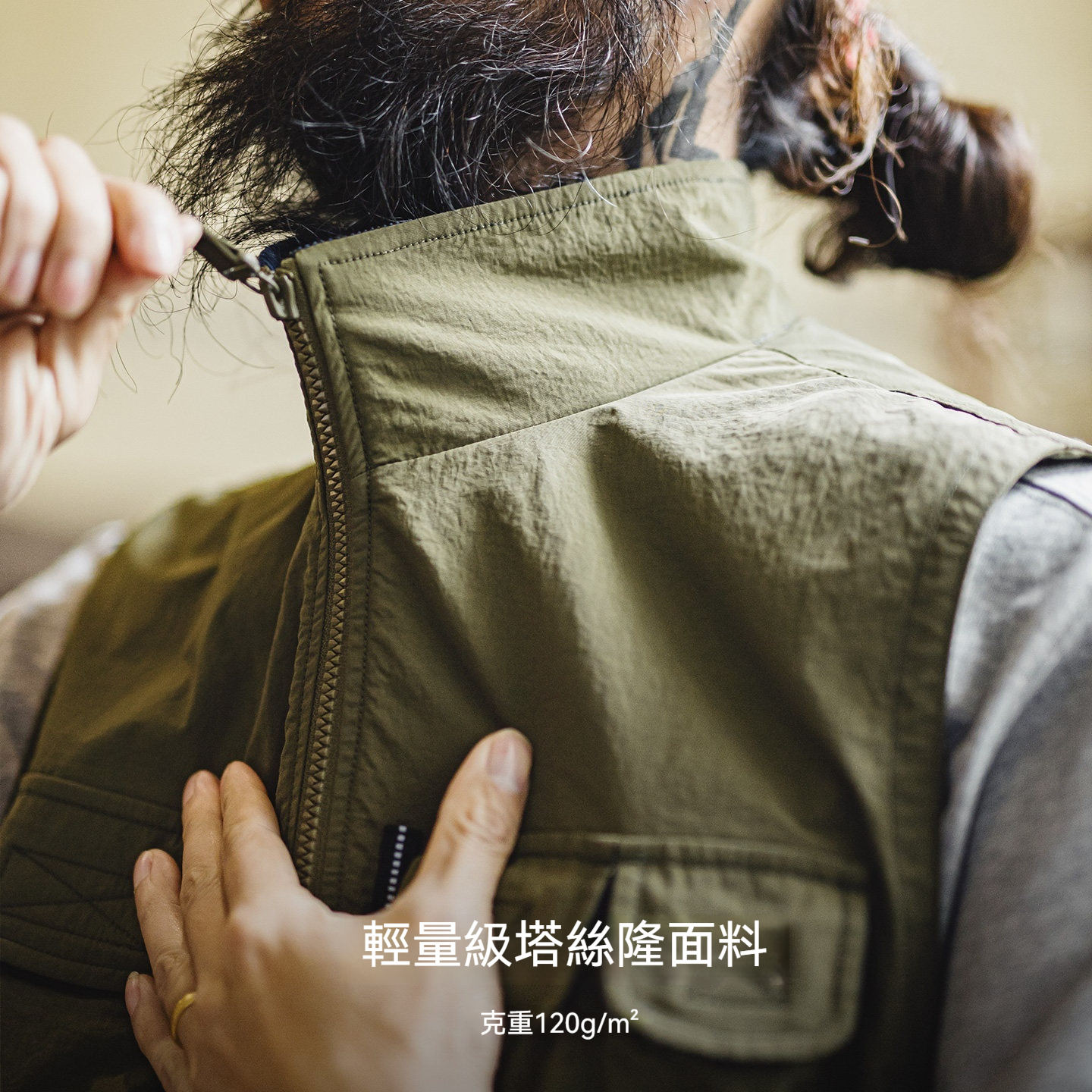 美式山系戶外馬甲軍綠色gorpcore輕薄背心徒步外套男款春