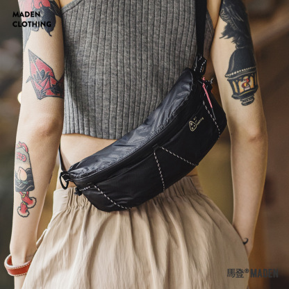 女士山系機能斜挎包戶外手機腰包機車黑色胸包騎行手拿包