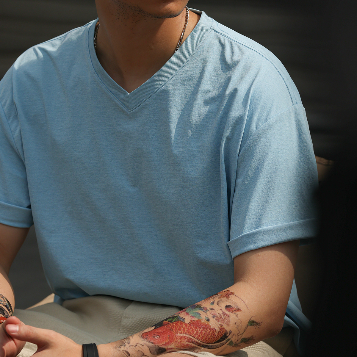 索羅娜生物基小V領短袖T恤男戶外160g輕量感速幹打底衫