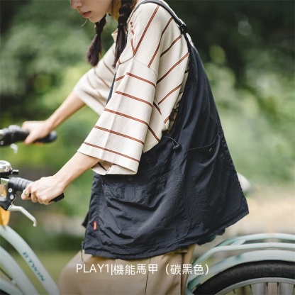 马登女装 复古多口袋工装尼龙马甲背心户外机能两用挎包外套女-Retro's Wear