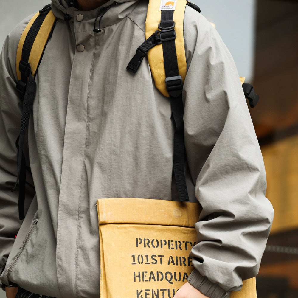 美式休閒連帽衝鋒衣夾克男梭織戶外機能防潑水寬鬆登山外套-Retro's Wear