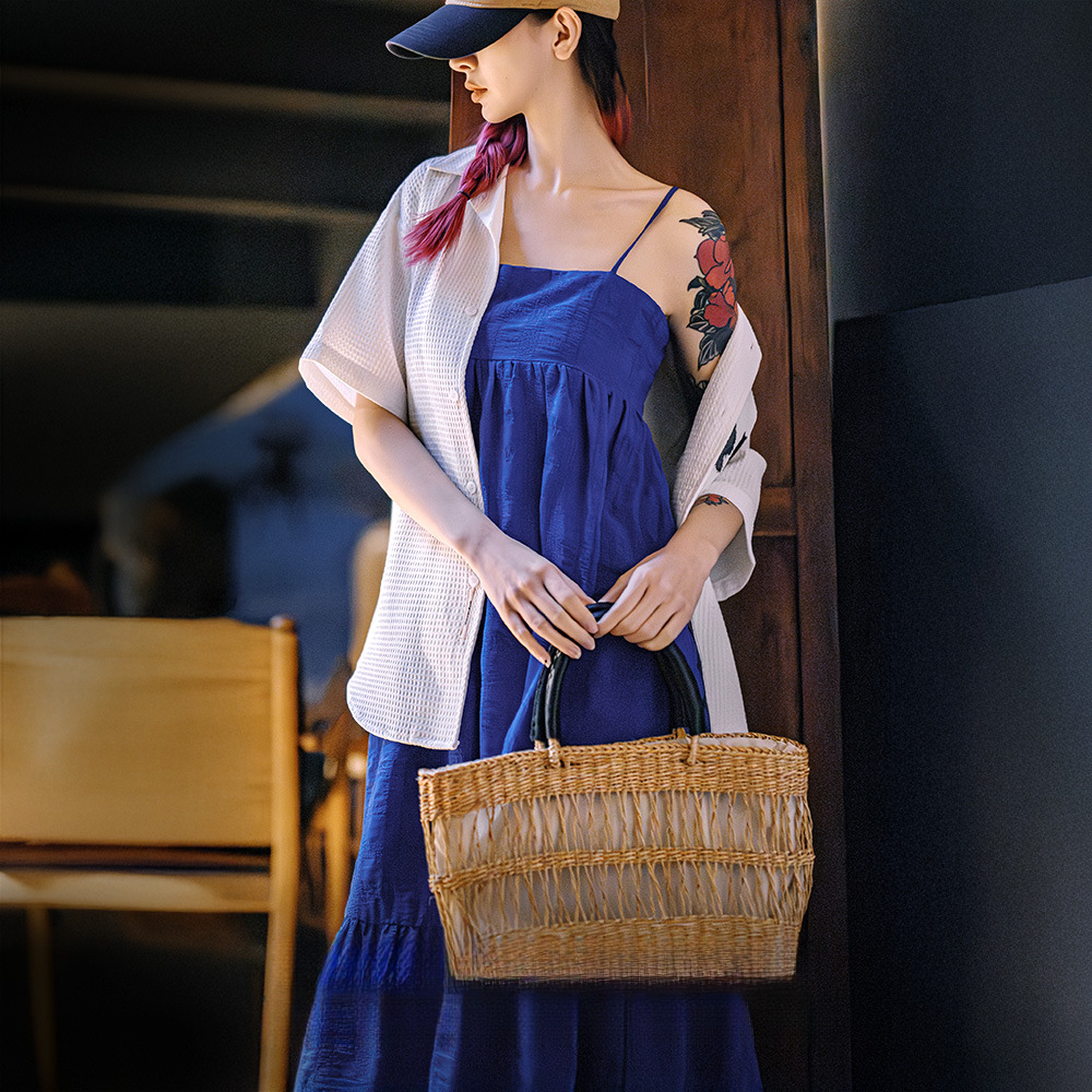 解構感褶皺泡泡紗吊帶連衣裙克萊因藍冷淡系大擺A字裙子夏女