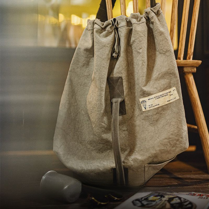 美式復古大容量紮染帆布傘兵包手提單肩斜挎水桶包袋男女-Retro's Wear