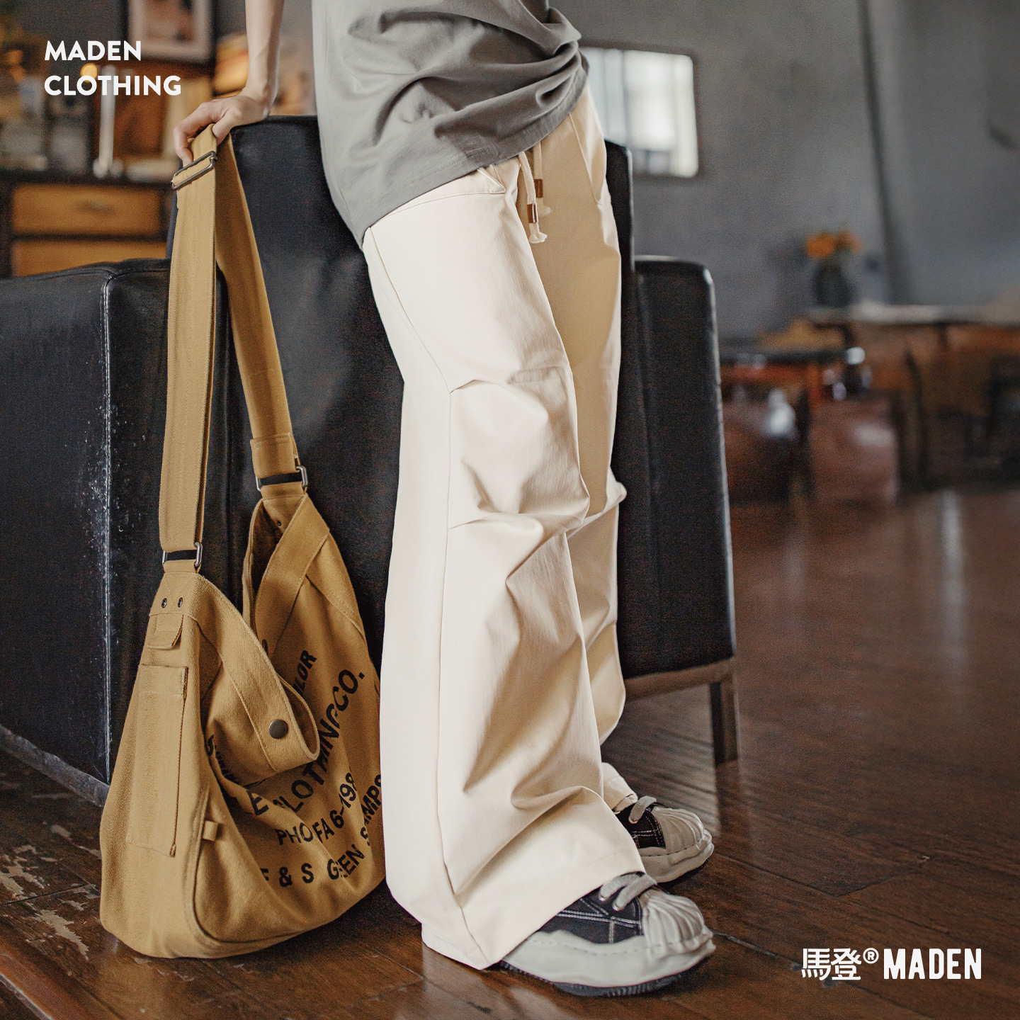 白色不貼腿直筒微喇叭寬鬆闊腿馬蹄工裝休閒拖地長褲子女士秋